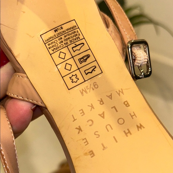 White House Black Market 9.5M 3.5 inch Nude Strappy Heels - Picture 11 of 12